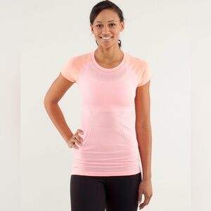 Lululemon Swiftly Tech Shortsleeve 2 Tone Shirt Pink Size 6
